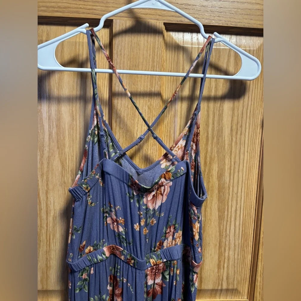 #41 American Eagle Rayon Floral Jumpsuit 17-19.5” PTP, 13-16” waist - Picture 4 of 6